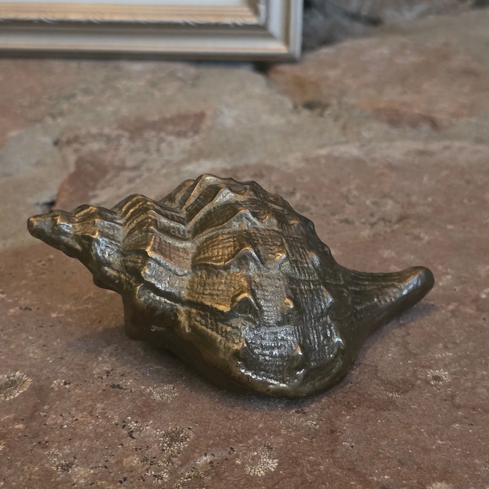 Vintage Solid Brass Conch Shell Figurine Nautical Paperweight Coastal heavy 4in
